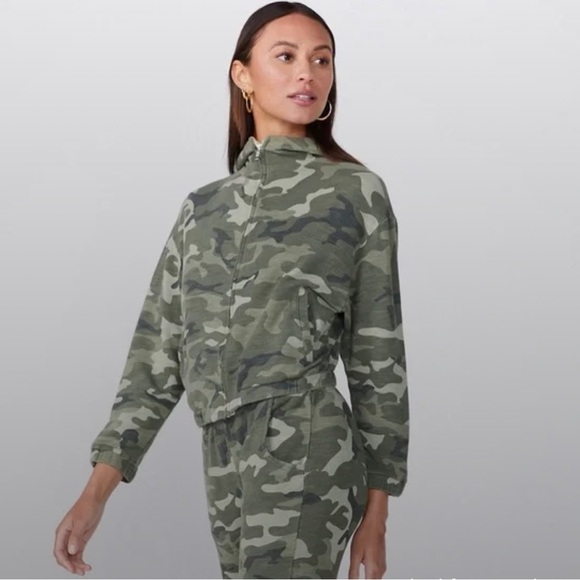 NWT Monrow x Revolve Zip Front Camo Hoodie SZ XS Olive Green - Picture 1 of 7